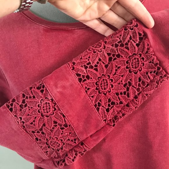 Lucky Lotus California Sz M Cotton Embroidered Lace Trim Knit Red Top - Picture 6 of 9